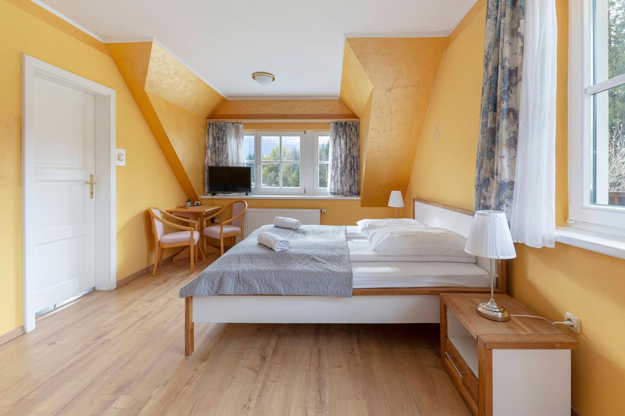 Hotel Burger Venise Recica ob Savinji Exteriör bild