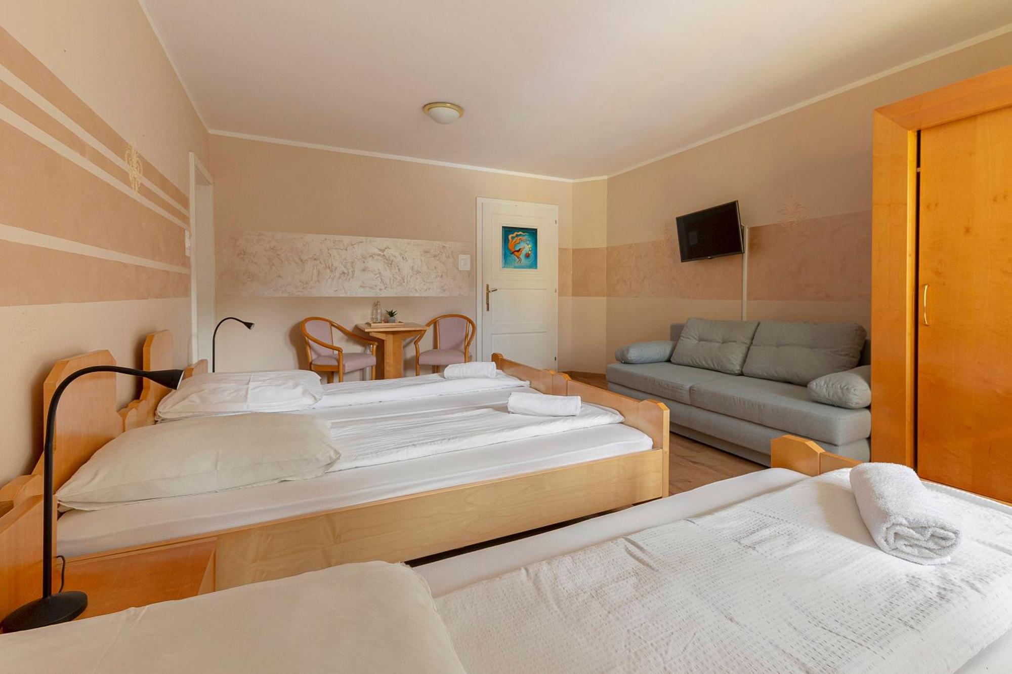 Hotel Burger Venise Recica ob Savinji Exteriör bild